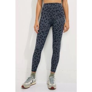 All Fenix leopard cheetah leggings